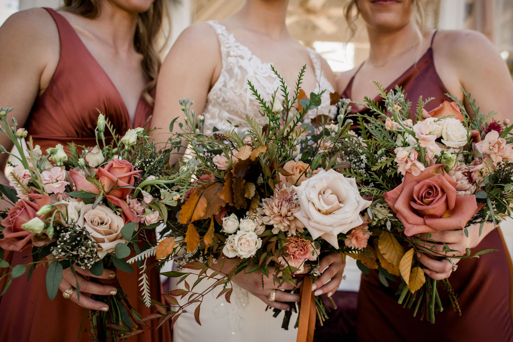 wedding flowers, fall wedding tradition